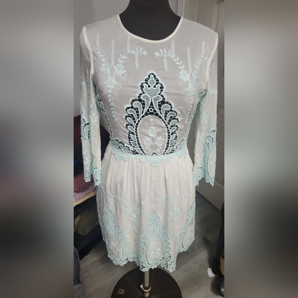 Dolce Vita Size XS Valentina Lace Dress